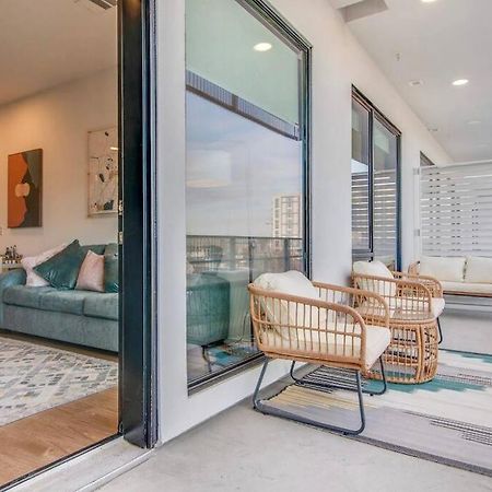 Stylish Downtown Condo W/ Pool & Parking 纳什维尔 外观 照片